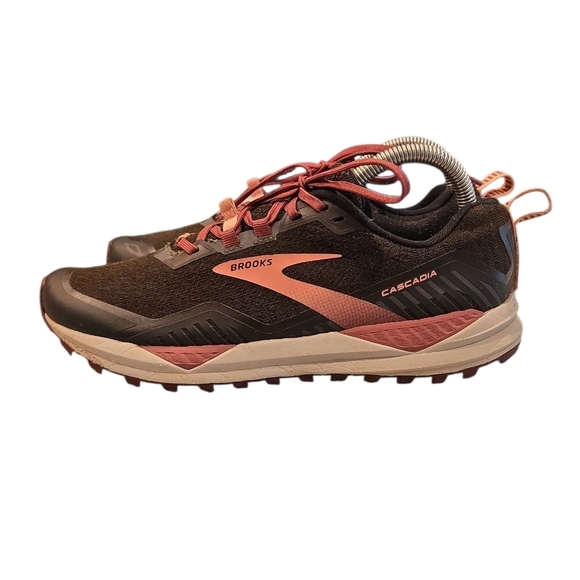 BROOKS CASCADIA 15 TRAIL RUNNING SHOES. SIZE 8.5 - Picture 4 of 13